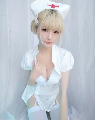 年上大佬掌心宠短剧