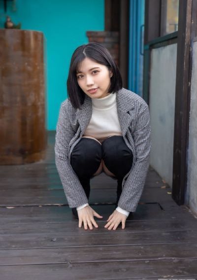 年轻的小子三级